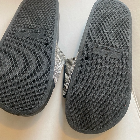 Rhinestone  True Religion Slides(BLACK) - Picture 3 of 3